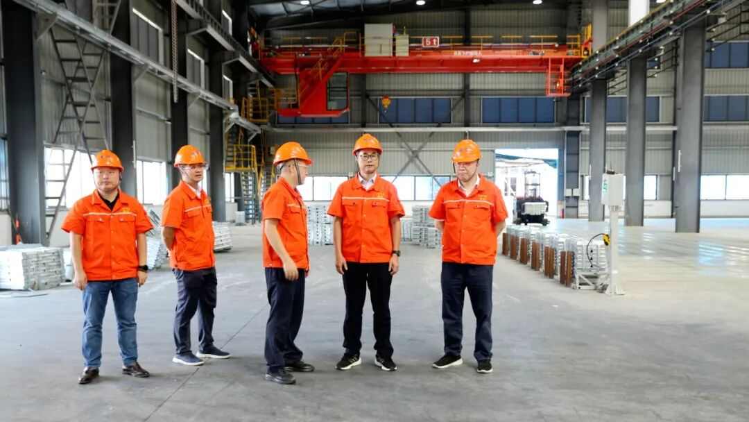 苏权捷带队到韶关冶炼厂开展安全生产督导检查暨“夏送清凉”...